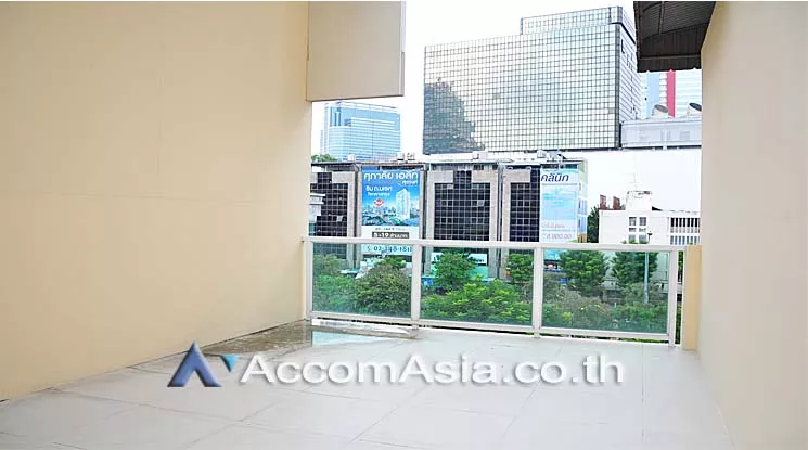 11  Office Space For Sale in Silom ,Bangkok BTS Sala Daeng AA13163